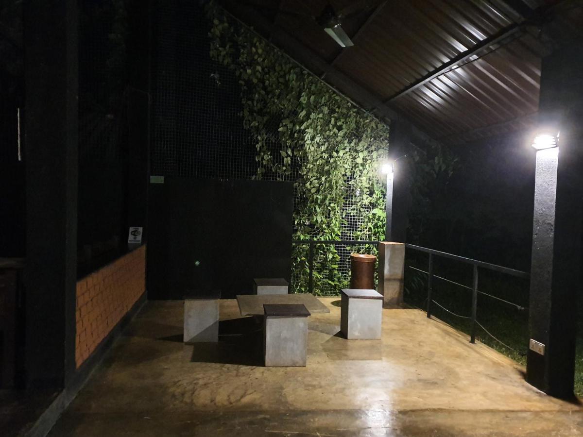 The Elephant Pass - Yala Tissamaharama Exterior foto